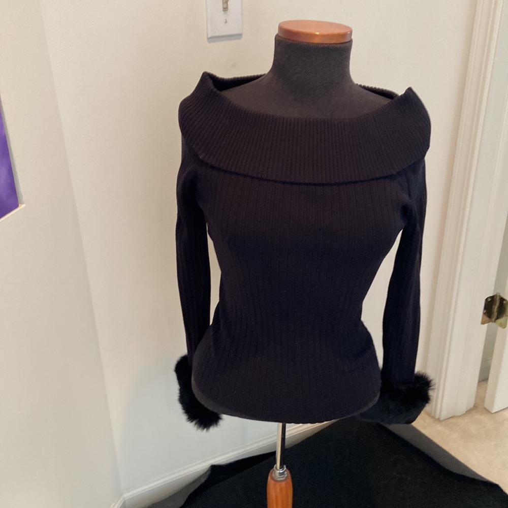 WHBM Sweater - Picture 4 of 7